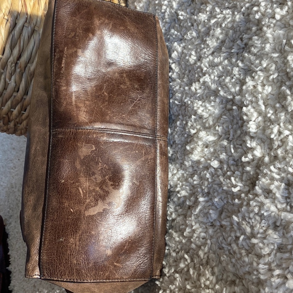 Perlina Leather Tote - Picture 4 of 16